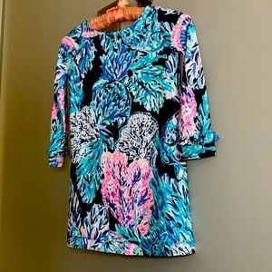 Lilly Pulitzer Girls Stretch Dress with Ruffled Sleeves Size M